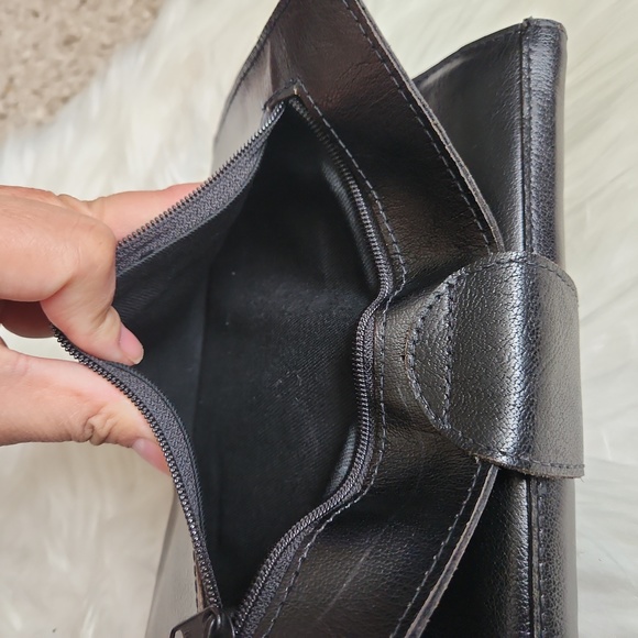 Leather Travel organizer w/Key - Picture 3 of 11